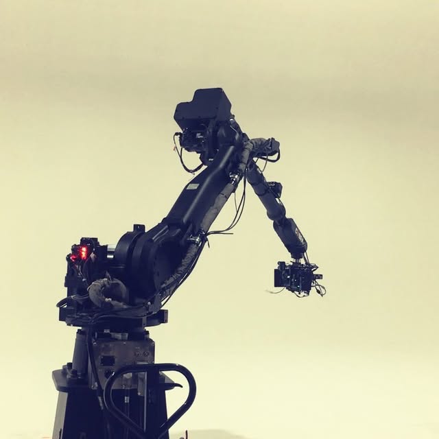 Robotic camera arm